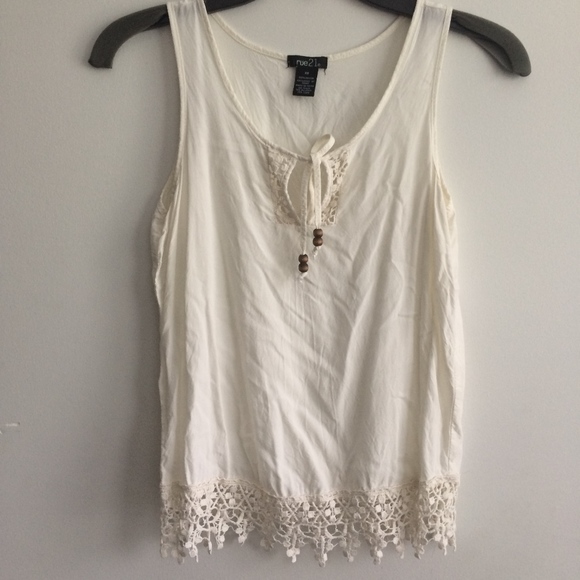 Rue21 Tops - Rue 21 Crochet Tank